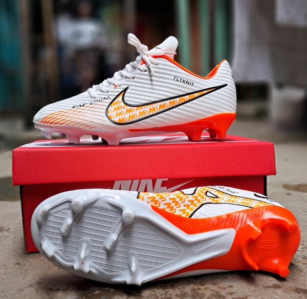 Soccer boots