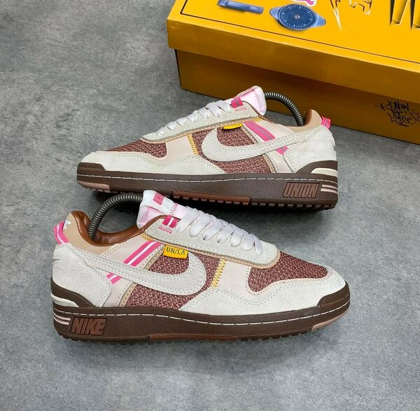 NIKE SB CLASSIC