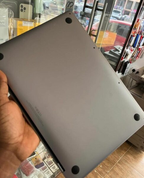 PRE-OWNED MACBOOK PRO 2019