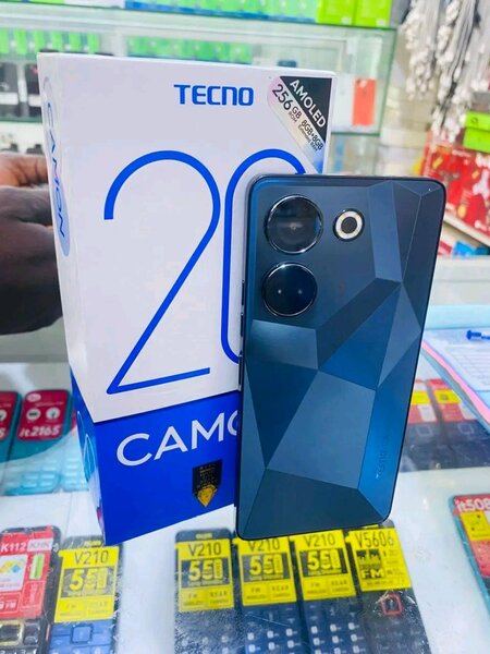 TECNO CAMON 20 PRO 256GB 16GB RAM PREMIÈRE COPIE DUBAÏ