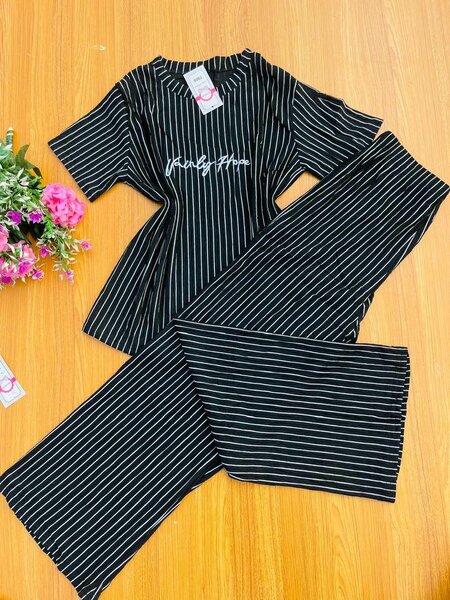 Two pieces with side pocket