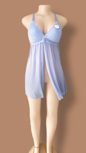 Nuisette bleu en dentelle