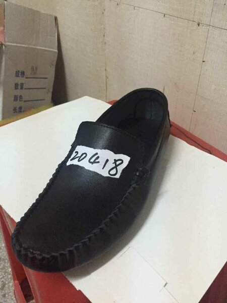 Shoe