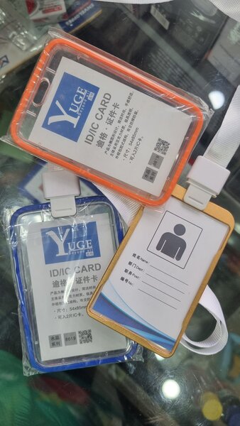 Etut de Badge