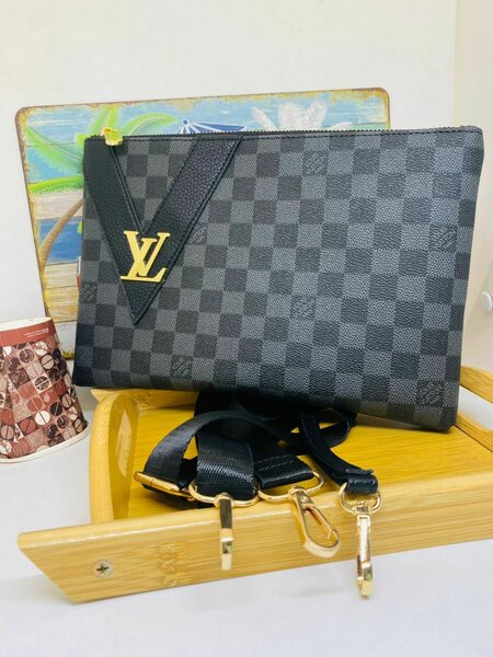 Pochette l'homme