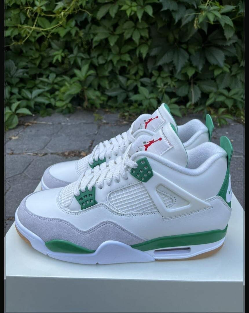 Men sneakers