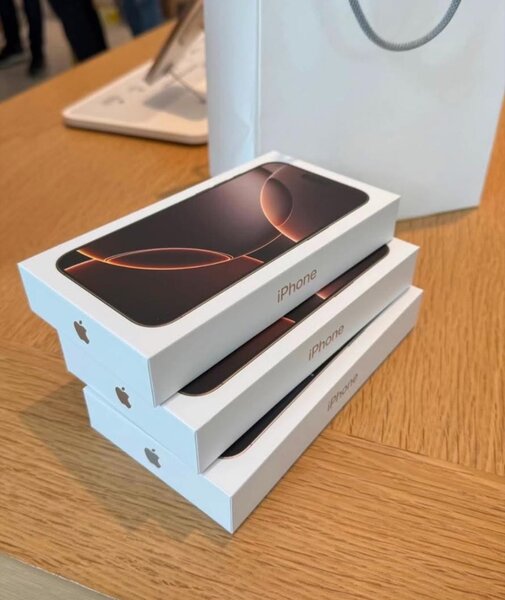 iPhone 16 Coloré
