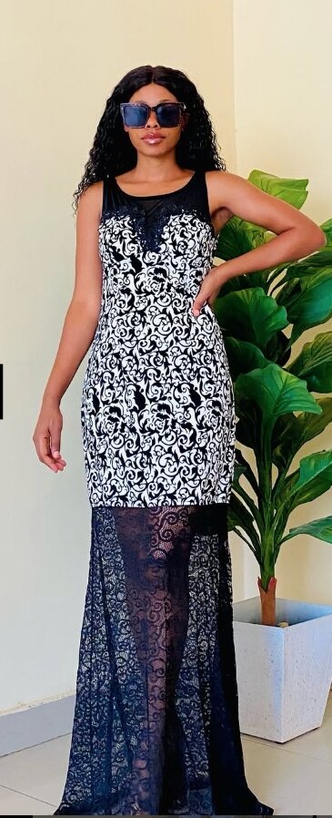 Elegant  dress m