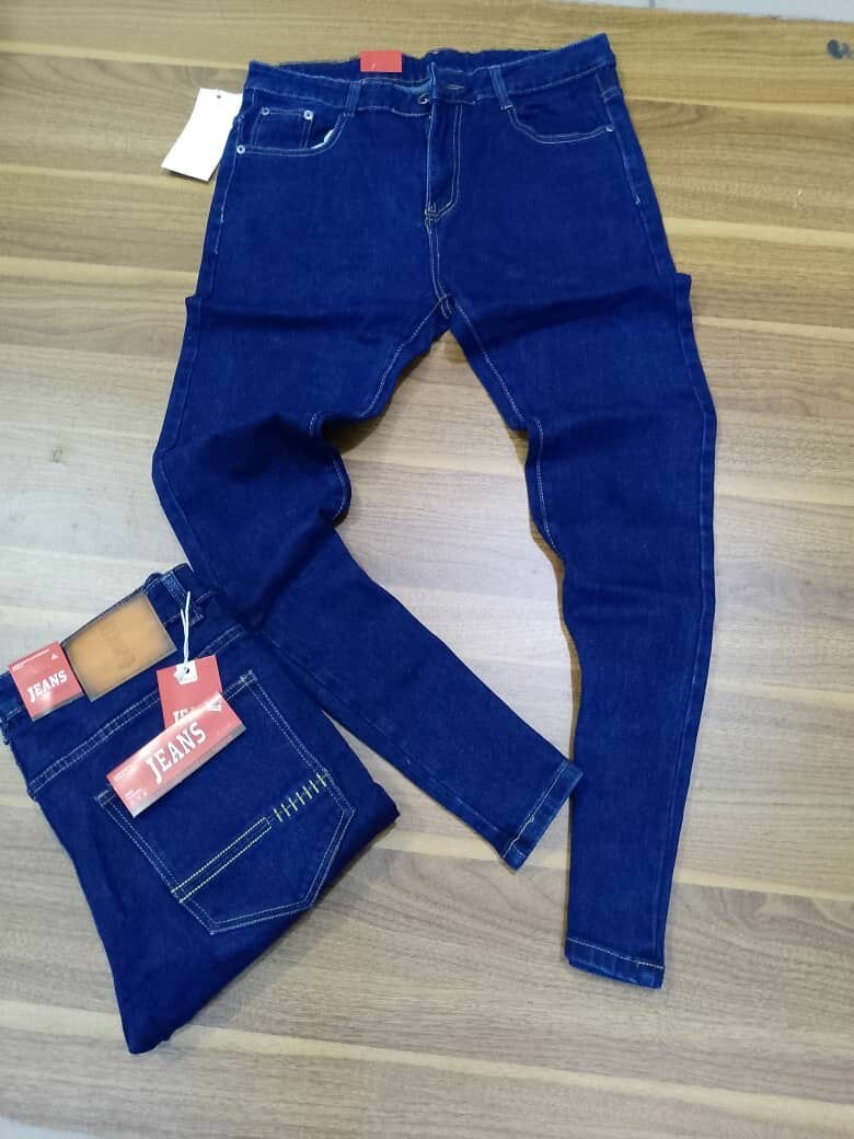 QUALITY PLAIN JEANS