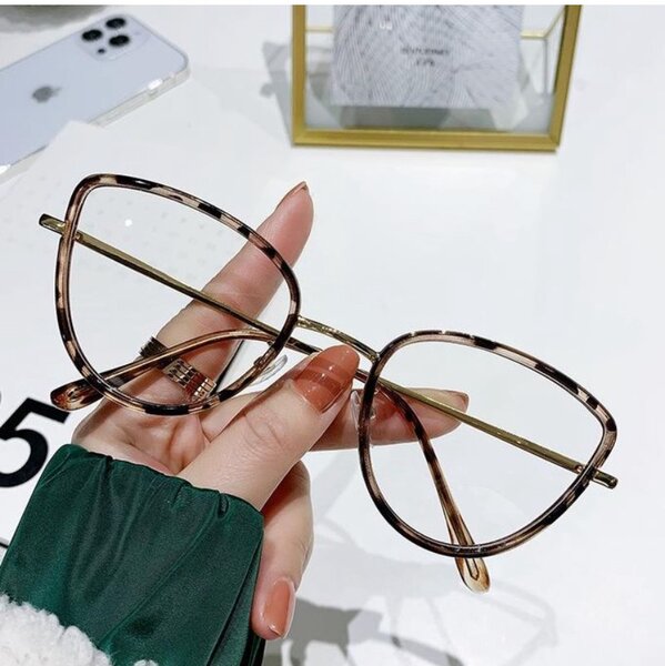 Retro Anti-Blue Ray Cat Eye Glasses