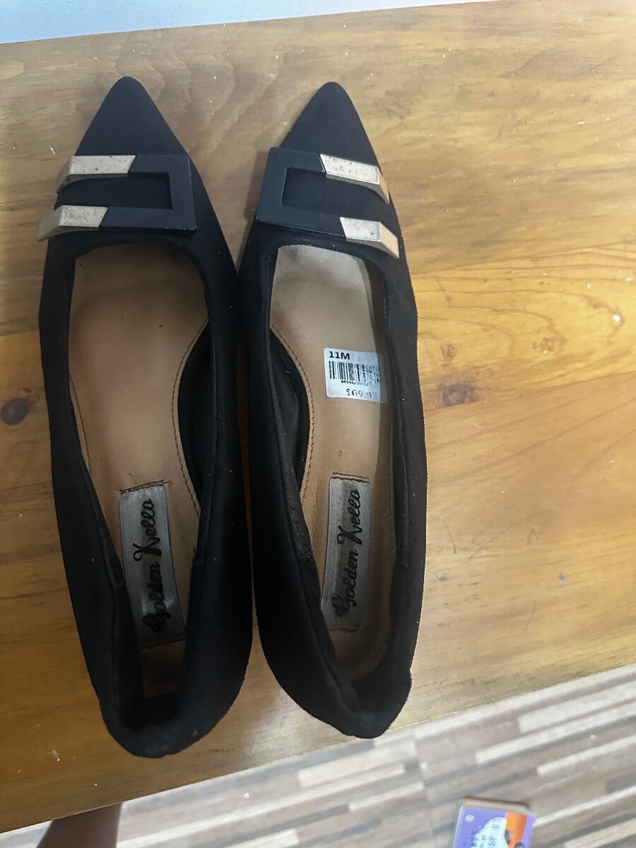 Ladies shoes