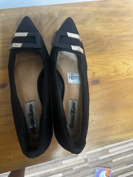 Ladies shoes