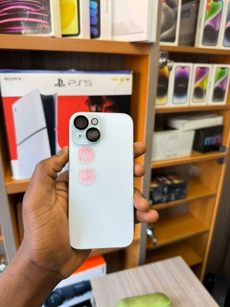 iPhone 15