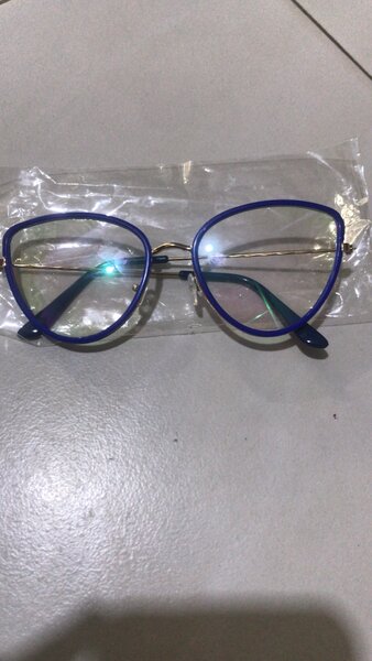 Ladies glasses