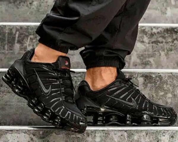 Nike shoxs