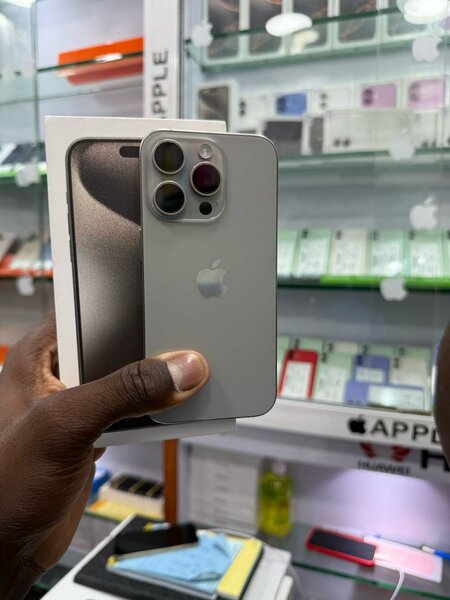 iPhone 15pro 128gb