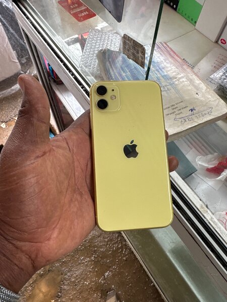 iPhone 11 Jaune 128 giga