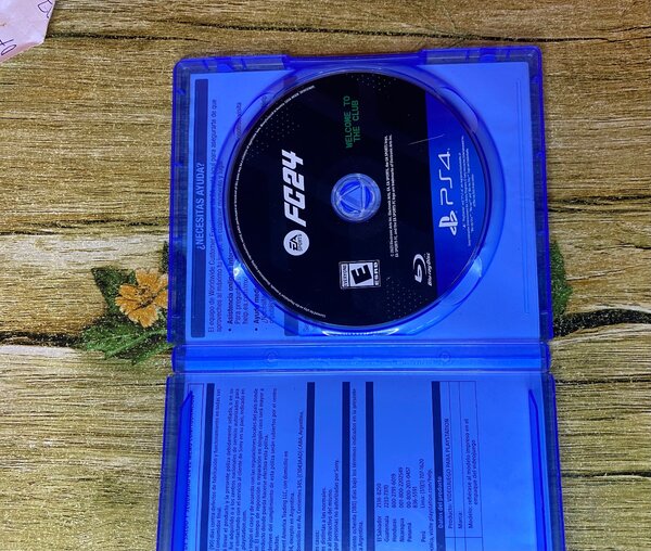 CD FC 24