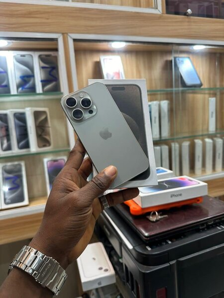 iPhone 15pro 128 Gb
