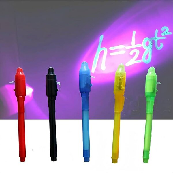 Stylo encre invisible et lampe lumière UV
