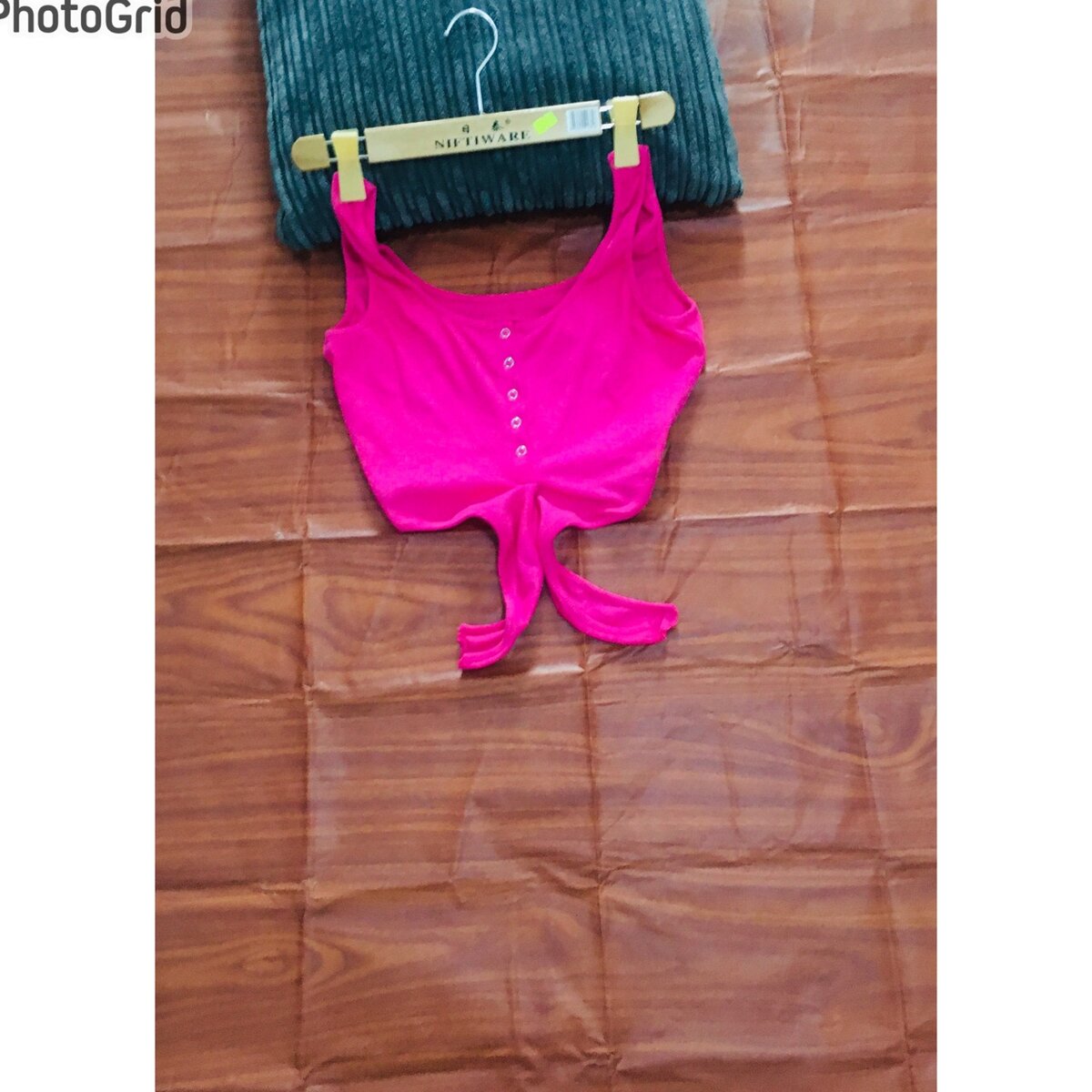 Crop top