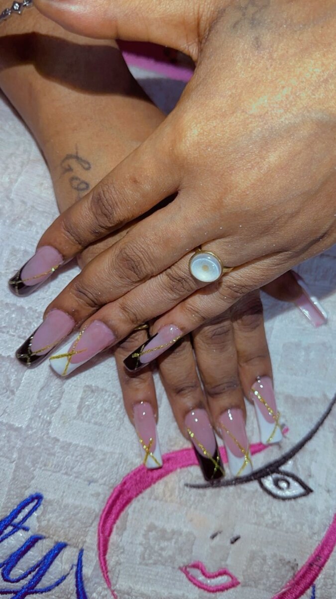 Acrylic nails