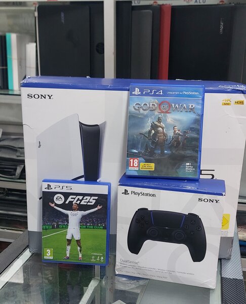Ps5 slim casi neuf