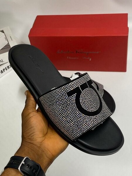 Solid branded slippers