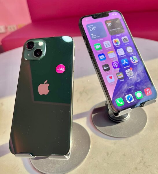iPhone 13