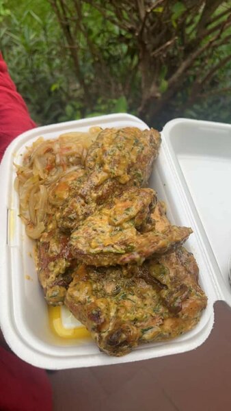 Poulet Grillé à la sauce verte