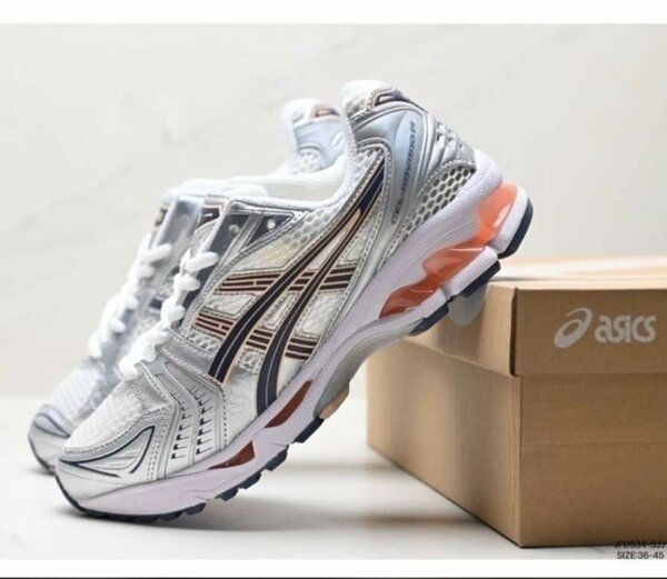 ASICS SNEAKER