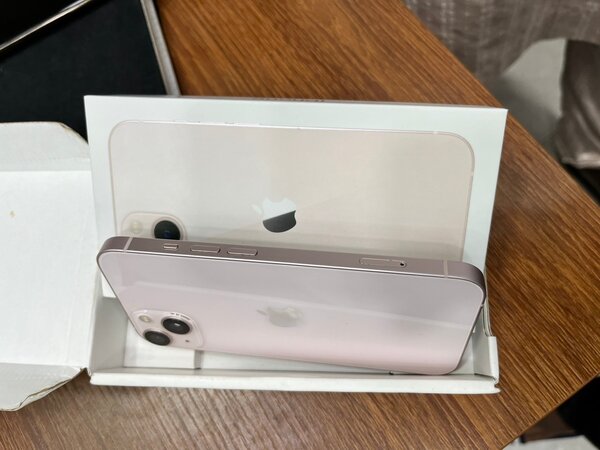 iPhone 13