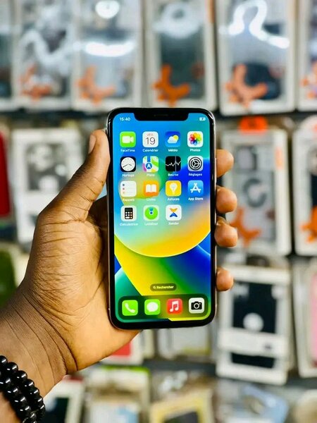 iPhone X 64GB Argent Débloqué