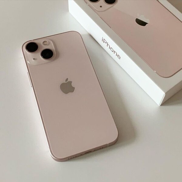 iPhone 13