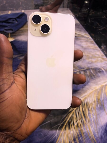 iPhone 15