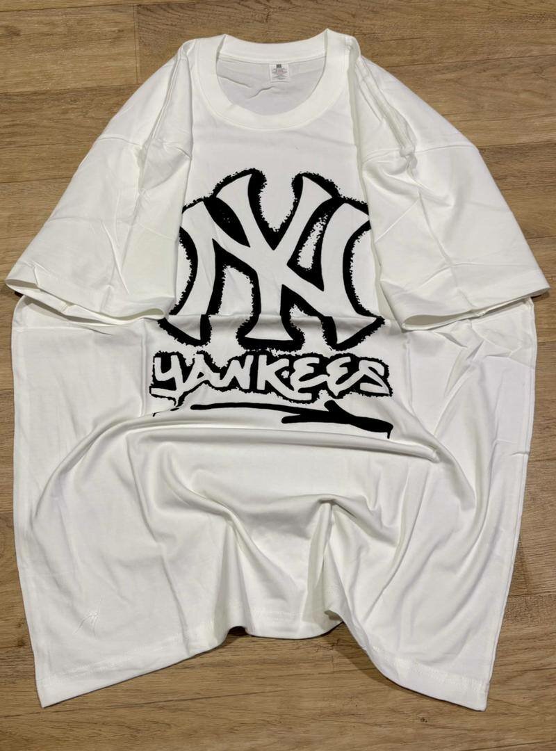 T-shirt blanc style graffiti