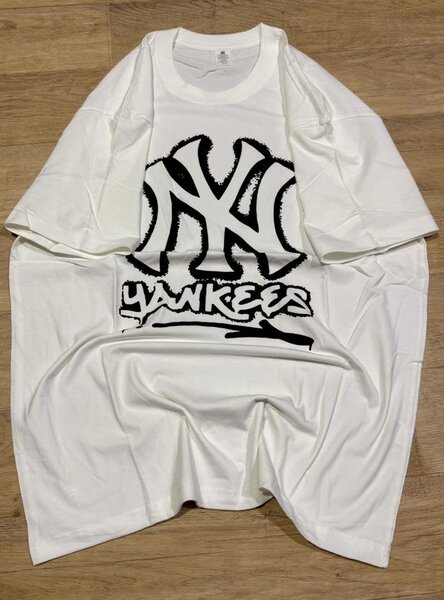 T-shirt blanc style graffiti