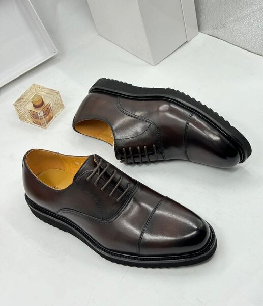 Mens Lace shoe