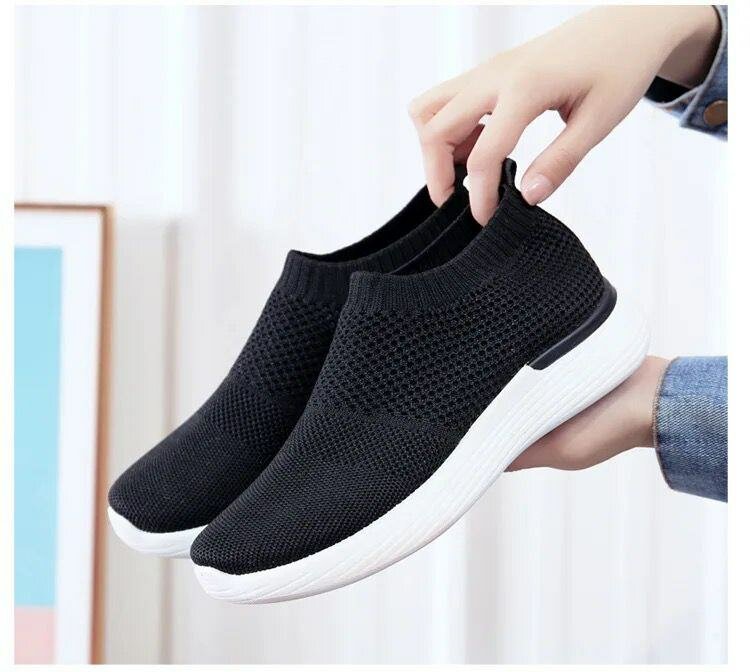 LADIES CASUAL WEAR