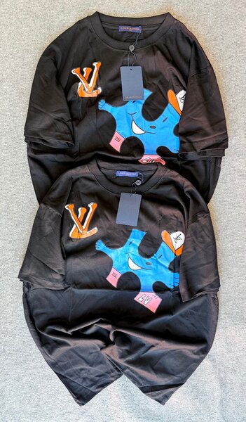 Teeshirt disponible