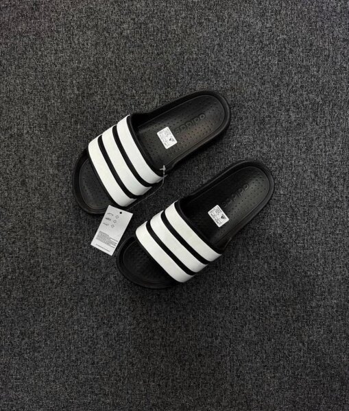 Claquettes confort homme