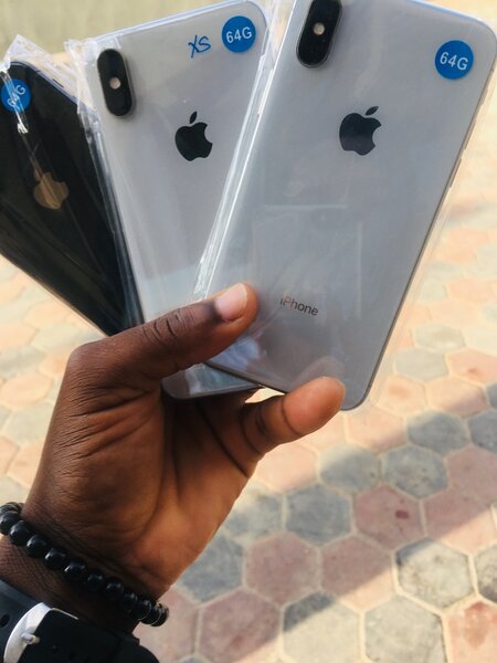 iPhone X