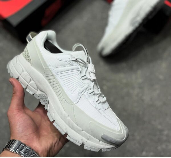 Chaussures de sport blanches
