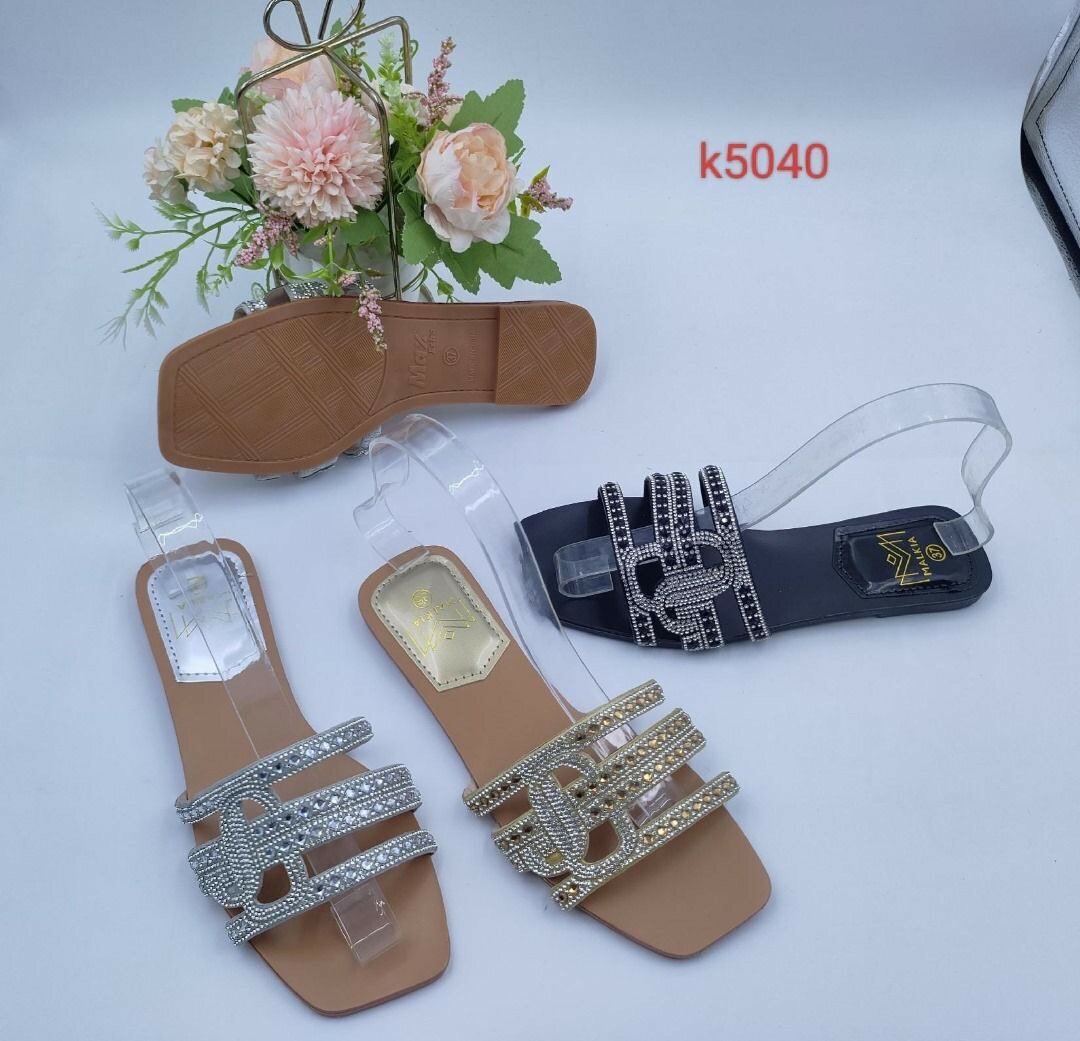Ladies slippers