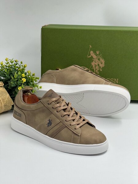 POLO BEIGE AND WHITE