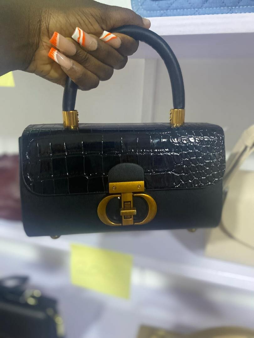 Ladies handbag