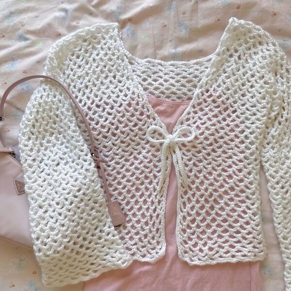 Cardigan en crochet tendance