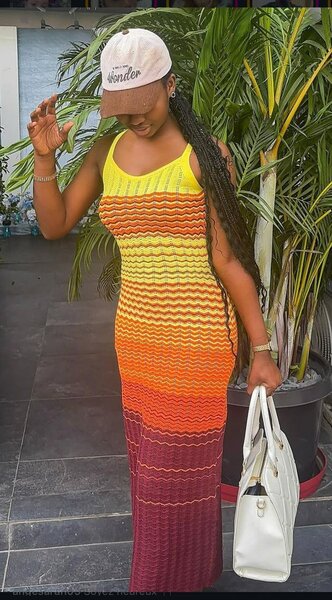 Robe longue tricotée colorée