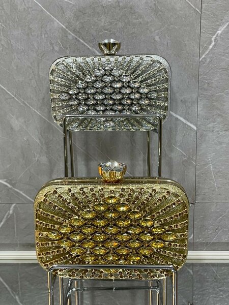 Clutch purse