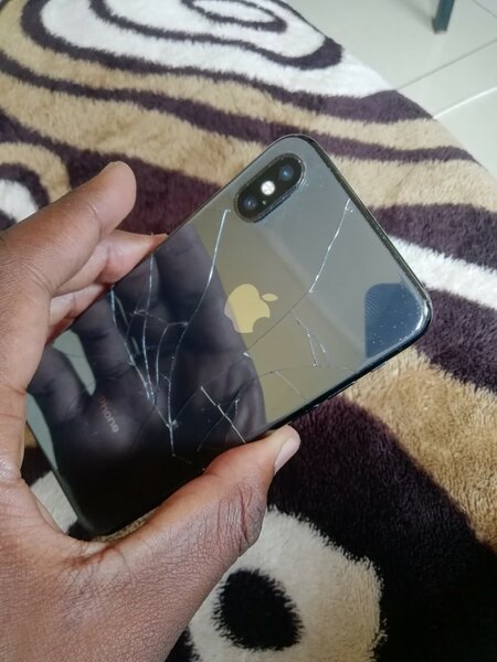 iPhone X